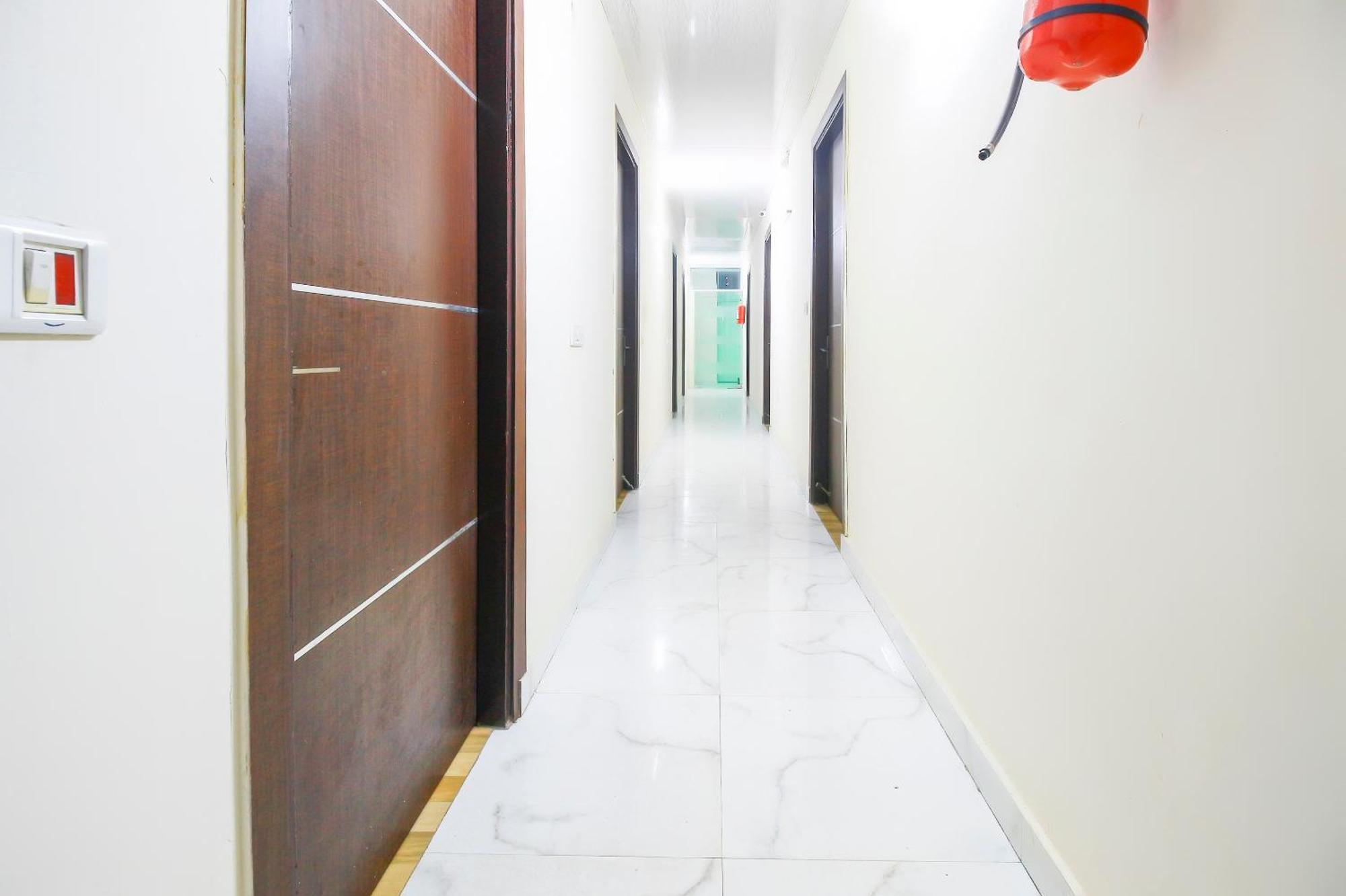 Hotel O Ansh Residency Delhi Kültér fotó